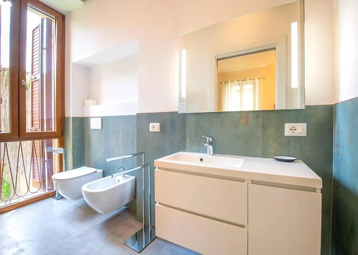 View & Passion - Romantic In Apartment *