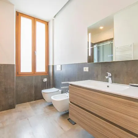 View & Passion - Romantic In Apartment Verona
