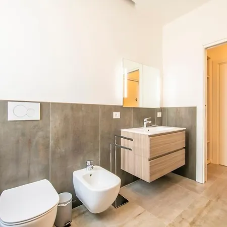 View & Passion - Romantic In Apartment *